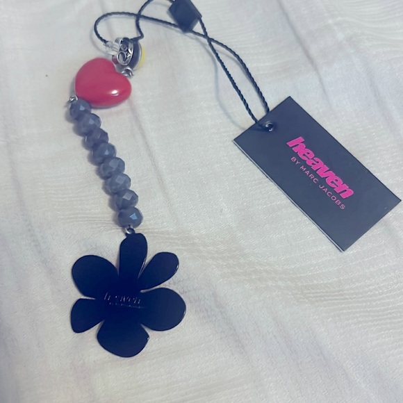Marc Jacobs Heaven Single Daisy Dangling Earring NWT - Picture 2 of 2